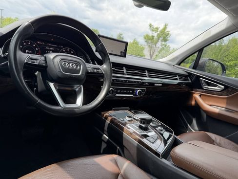 Used 2017 Audi Q7 3.0T Prestige w/ Prestige Package AWD/4WD image 22