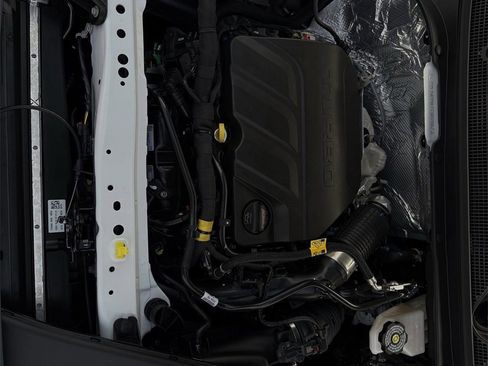 New 2026 Chevrolet Trax LT w/ Sunroof Package image 27