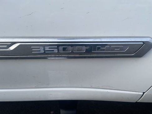 Used 2024 Chevrolet Silverado 3500 High Country w/ Technology Package image 5