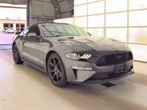 Used 2020 Ford Mustang Coupe w/ Equipment Group 101A RWD image 4