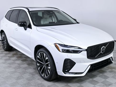 Used 2026 Volvo XC60 B5 Ultra w/ Protection Package Premier AWD/4WD image 28