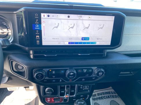 Used 2025 Jeep Wrangler Unlimited Sport S 4xe AWD/4WD image 89