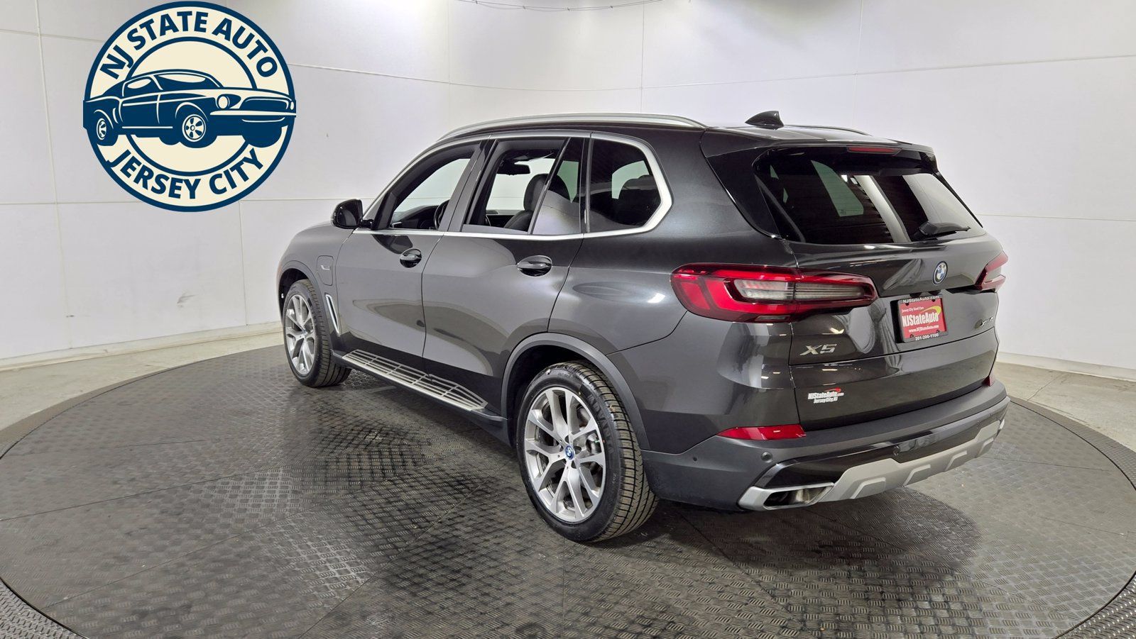 Used 2023 BMW X5 xDrive45e AWD/4WD image 5