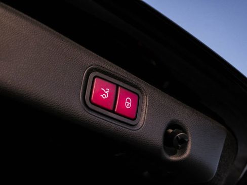 Used 2021 Mercedes-Benz E 350 Sedan image 54