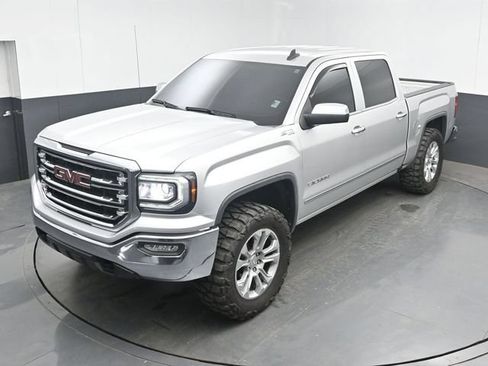 Used 2018 GMC Sierra 1500 SLT w/ SLT Premium Package AWD/4WD image 33