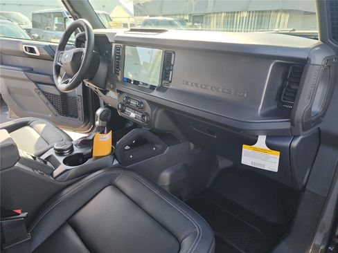 New 2025 Ford Bronco Badlands w/ Sasquatch Package image 27