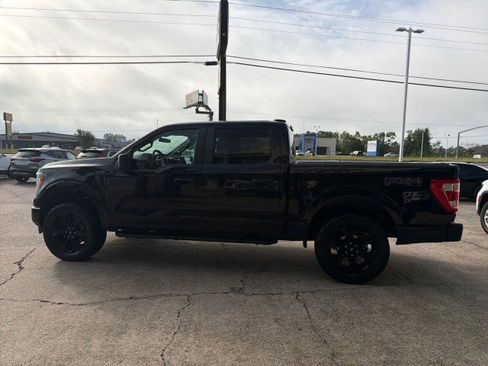 Used 2022 Ford F150 XL w/ STX Black Appearance Package AWD/4WD image 9