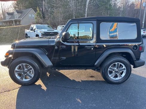 Used 2023 Jeep Wrangler Sport S image 6