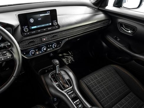 Used 2025 Honda HR-V Sport image 25