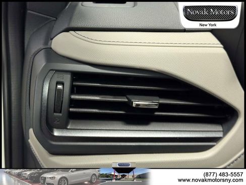 Used 2025 Subaru Forester Premium AWD/4WD image 19