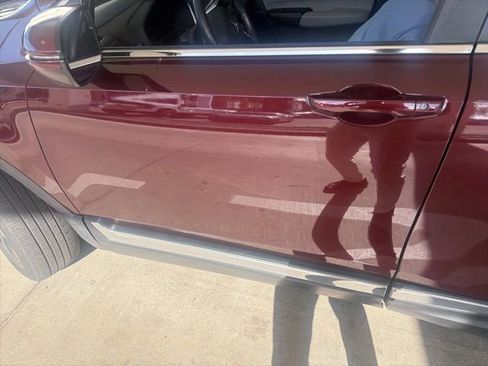 Used 2019 Honda CR-V Touring image 3