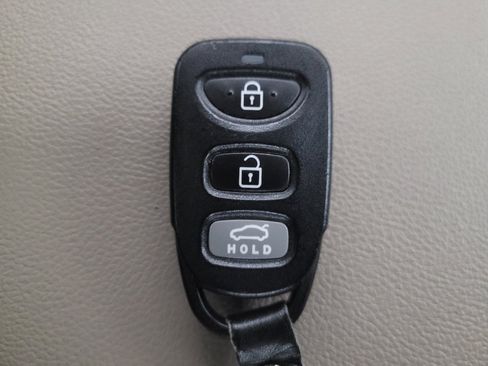 Used 2019 Hyundai Elantra SE FWD image 32