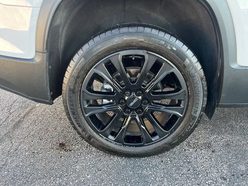 Certified 2023 GMC Acadia SLT w/ Elevation Edition AWD/4WD image 36