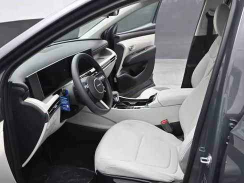New 2026 Hyundai Tucson SE FWD image 16