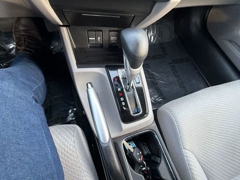 Used 2014 Honda Civic Hybrid Sedan image 17