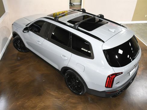Used 2022 Kia Telluride SX w/ SX Prestige Package image 76