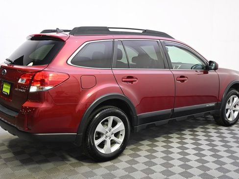 Used 2014 Subaru Outback 2.5i Premium image 7
