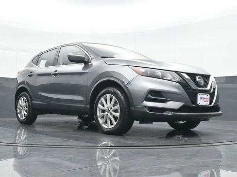 Used 2022 Nissan Rogue Sport S image 24