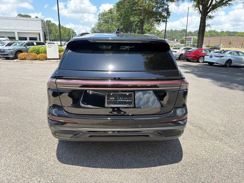 Used 2024 Lincoln Nautilus Black Label w/ Jet Appearance Package (87T) AWD/4WD image 11