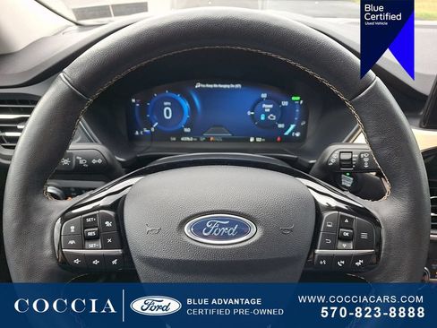 Certified 2022 Ford Escape Titanium w/ Titanium Elite Package AWD/4WD image 20