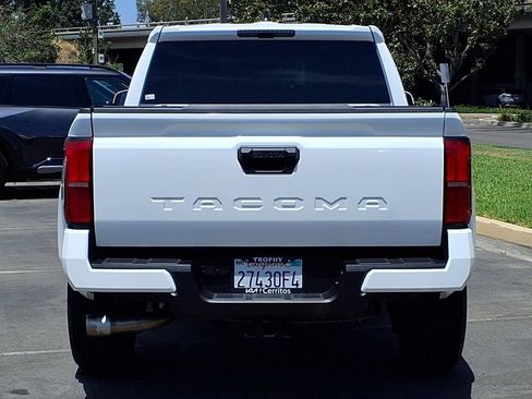 Used 2025 Toyota Tacoma TRD Sport RWD image 6