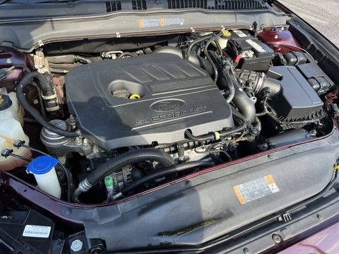 Used 2017 Ford Fusion SE w/ Fusion SE Technology Package image 26