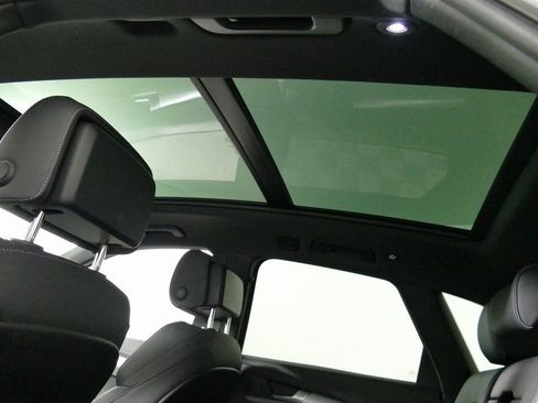 Used 2025 Audi Q5 2.0T Premium image 31