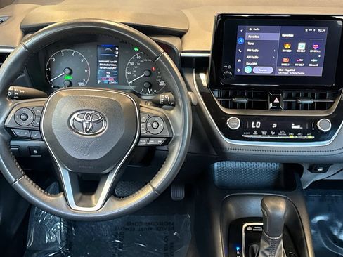 Certified 2024 Toyota Corolla SE FWD image 18