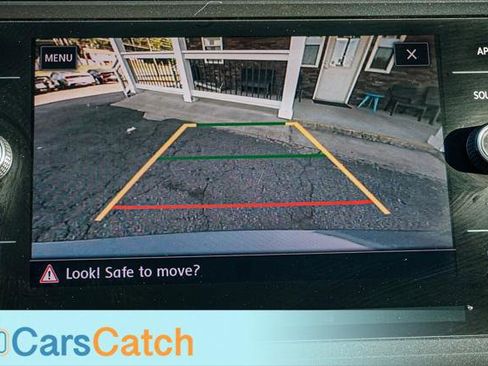 Used 2019 Volkswagen Tiguan SE image 24