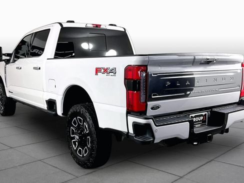 Used 2024 Ford F250 Platinum AWD/4WD image 11