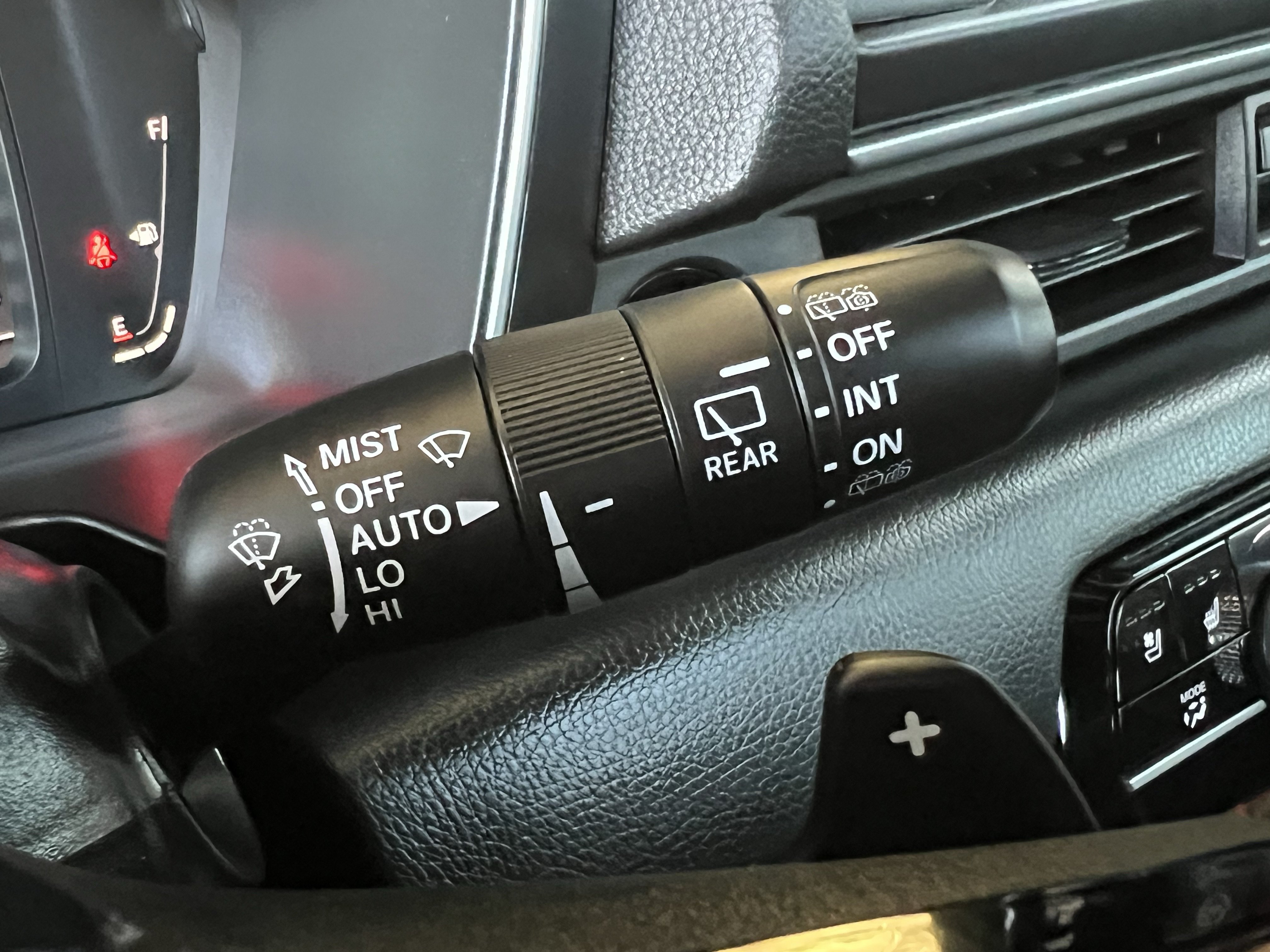 Used 2025 Honda Pilot Black Edition image 12