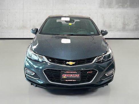 Used 2017 Chevrolet Cruze Premier image 2