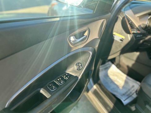 Used 2017 Hyundai Santa Fe Sport image 41