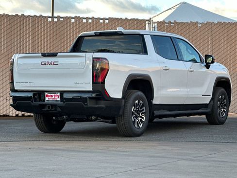 New 2026 GMC Sierra EV Elevation AWD/4WD image 4