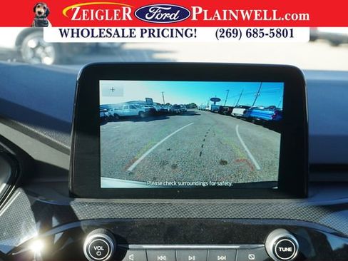 Used 2025 Ford Escape ST-Line image 18