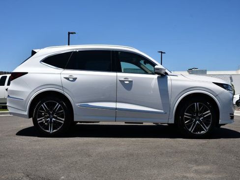 Used 2026 Acura MDX SH-AWD w/ Advance Package image 8