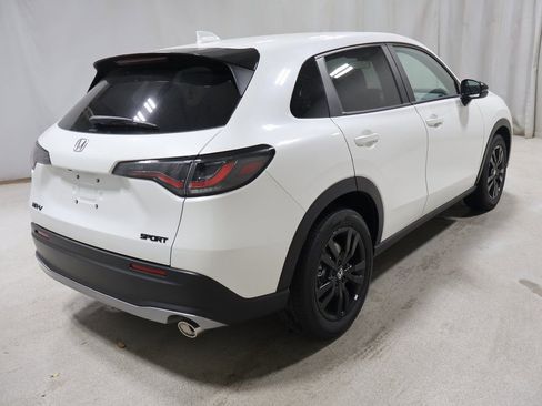New 2026 Honda HR-V Sport image 7