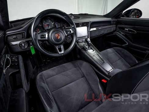 Used 2017 Porsche 911 Carrera GTS w/ GTS Interior Package image 25