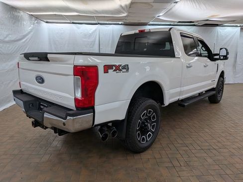 Certified 2019 Ford F250 Lariat w/ Chrome Package image 7