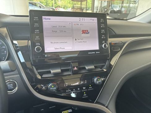 Used 2022 Toyota Camry XSE w/ Cold Weather Package FWD image 13
