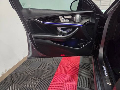 Used 2017 Mercedes-Benz E 43 AMG 4MATIC Sedan image 30
