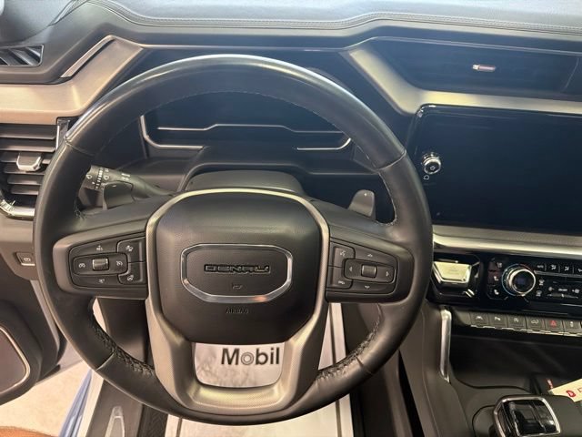 Used 2023 GMC Sierra 1500 Denali w/ Technology Package AWD/4WD image 19