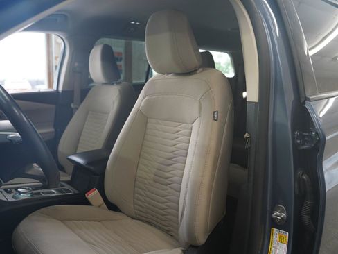 Used 2021 Ford Explorer XLT RWD image 26