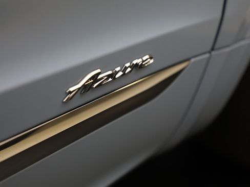 New 2025 Bentley Bentayga image 38