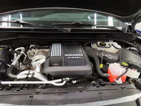 Used 2024 GMC Yukon Denali w/ Denali Reserve Package image 28