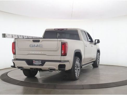 Used 2026 GMC Sierra 1500 Denali Ultimate AWD/4WD image 7