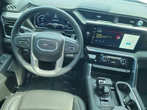 Used 2025 GMC Sierra 1500 Denali w/ Denali Reserve Package AWD/4WD image 19