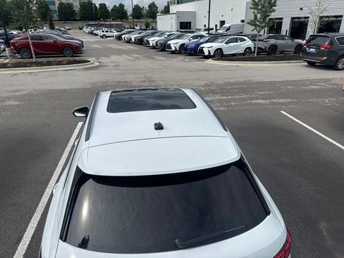 Used 2022 Audi Q3 2.0T Premium Plus w/ Premium Plus Package AWD/4WD image 8