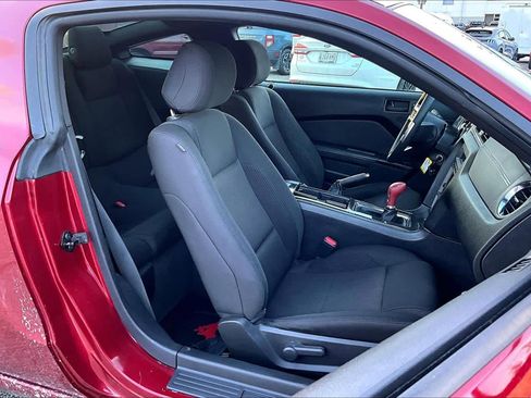 Used 2014 Ford Mustang GT image 7