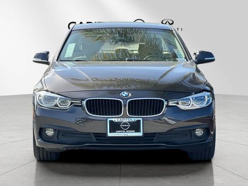Used 2018 BMW 320i Sedan image 8